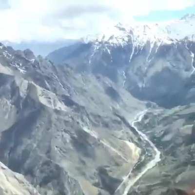 Amazing timeline of plane landing at Gilgit Baltistan