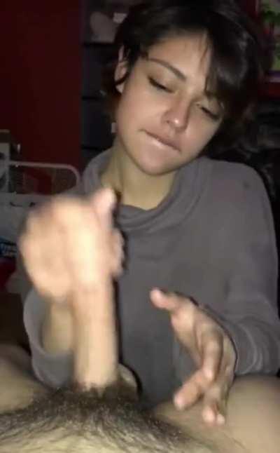 Cutie makes him cum 👌