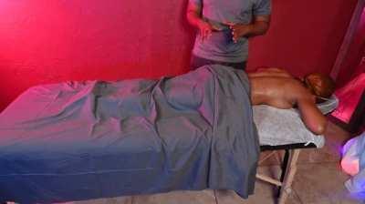 Learn massage business and basics from me. I show you the fast track where you can get started building a business or side job providing a great service 