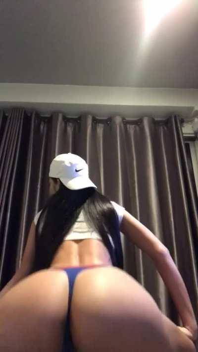 Never been top post here but thank you to those three redditors who enjoy my body