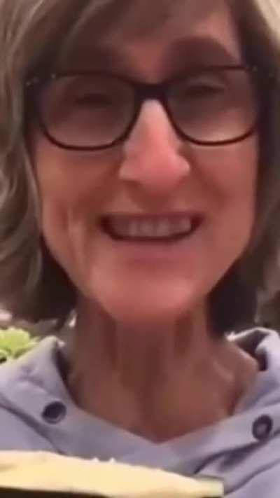 Oh my god is that a deer 😂😂😂