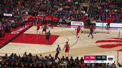 [Highlight] OG Anunoby gets the put-back slam to seal the game