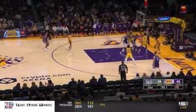 [Highlight] Fox weight rooms Thomas Bryant and JTA for a tough layup