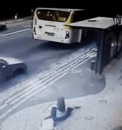 Hayat insanları böyle s*kiyor