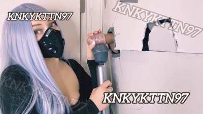 [F] un at the gloryhole 😈 who's next?