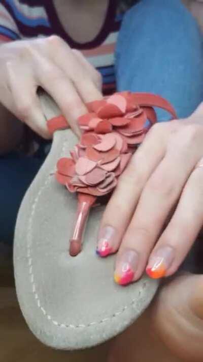 Sandals, oily feet and dirty talk. You're very welcome 😈💖