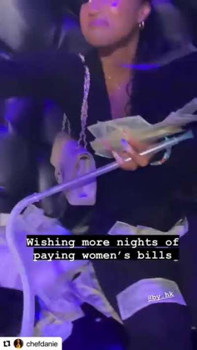 Her lil ass was thrown stacks 😂😈