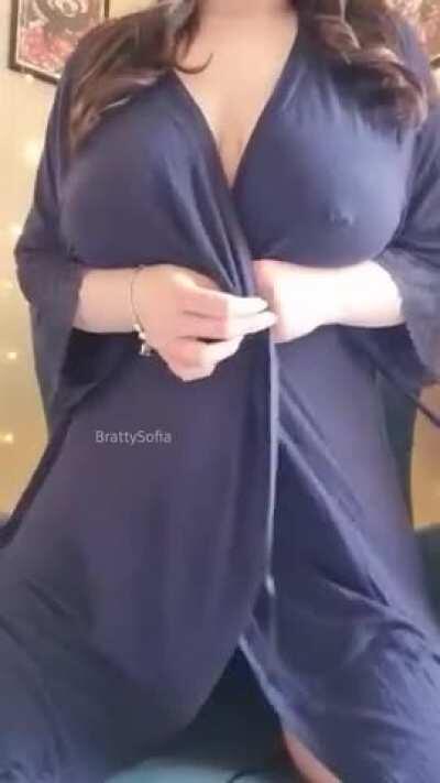 Could I convince you to fuck me?