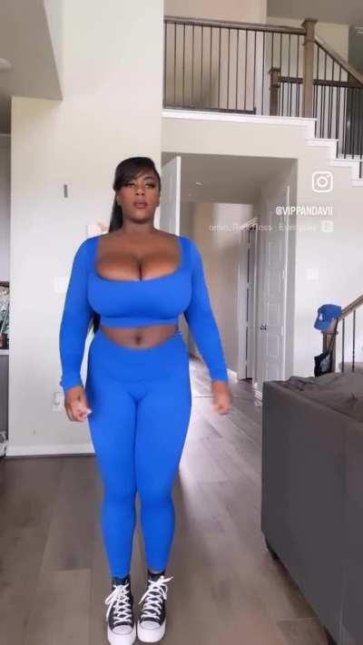 Hustle mentality 💙 keeping it going 