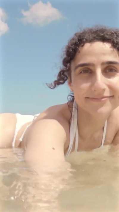 Annastayziaa’s Thicc Ass At The Beach 🥵🌊🍑