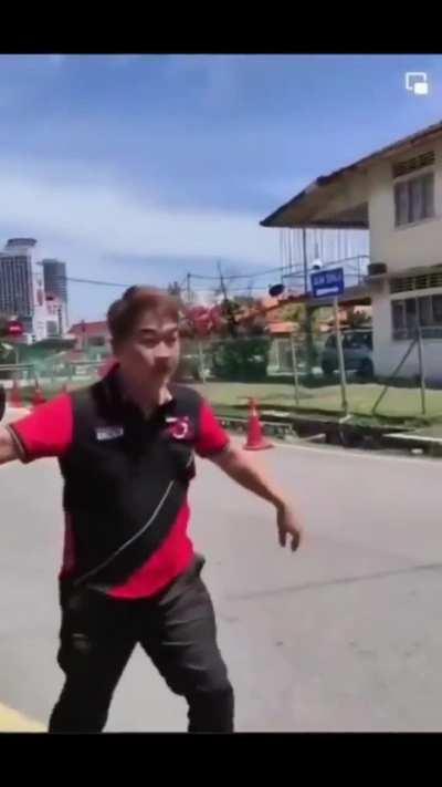 Jackie Lee vs Bruce Chan