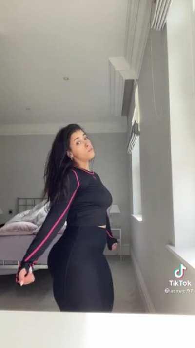 Red Lipstick Dance - asmae.97