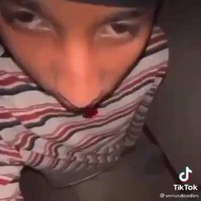 Top 10 hombres que sobrevivieron a 35 pajas por día: