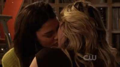 Hilary Duff and Jessica Szohr