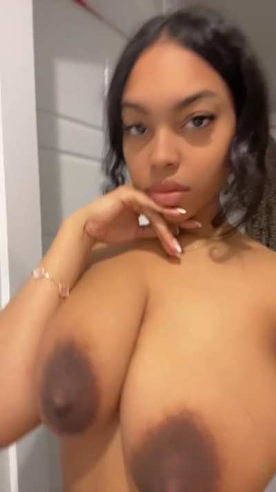 Where are the men at that love sucking tiddies