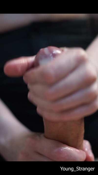 It's so nice to get cum on your hands