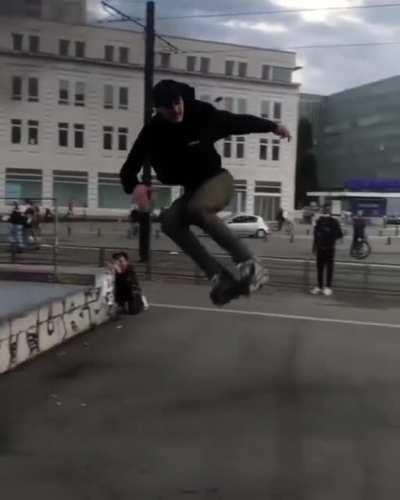 HMRB While I 540 into a revolution