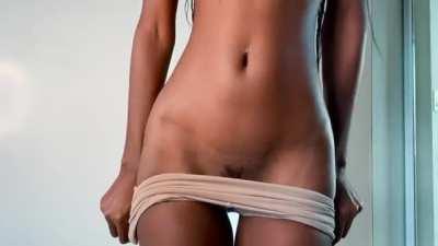 I love my camel toe and I’m not afraid to show it. I love how you can see the outline of my fat pussy lips so well ☺️