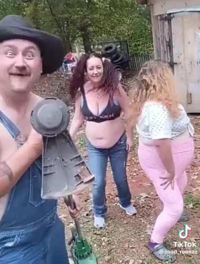 i saw a small worm on my window