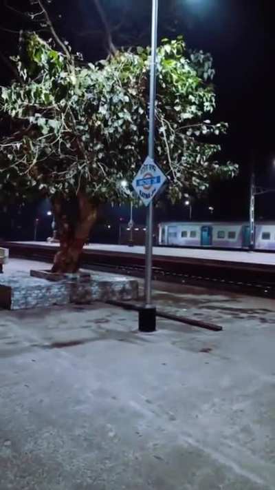 A west bengal station names is katwa jn. 