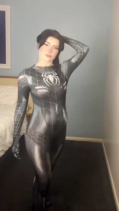 Symbiote Spider-man suit (self)