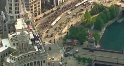 Massive Anti-ice protests are breaking out across America today, here is one in Chicago