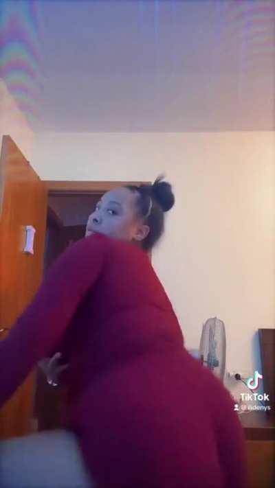 Light skin Chubby fav