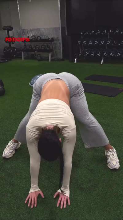 Sweats Flare PAWG Workout