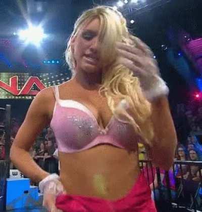 Who remembers Lacey von Evans? 🔥