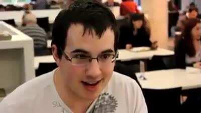 Souvenir : J'ai la papille qui capote. Est où la poutine de chez Valentine?