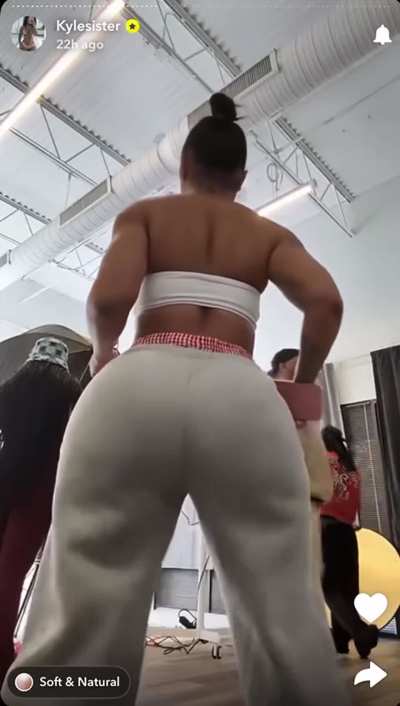 grey sweats type shit 😮‍💨