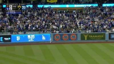 [Highlight] Lamonte Wade makes a great catch to get the Giants out of a bases loaded jam!