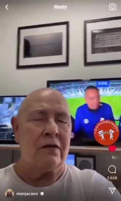 Monja Coen cuspindo fatos na sua cara!