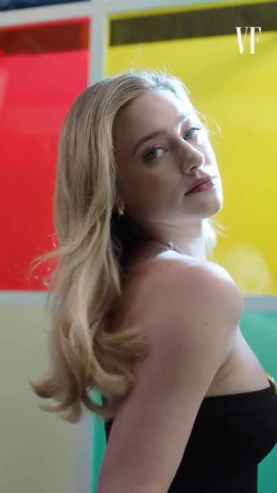 Lili Reinhart