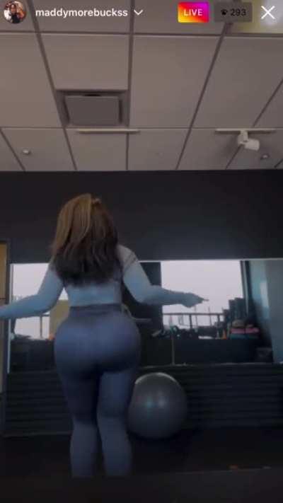 Jumproping on live🍑pt2