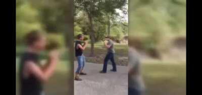 Anyone else remember this absolutely epic fight. Pretty sure he knocked a stutter into this guy.