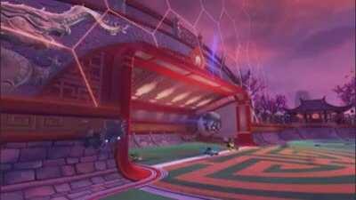 Mama sali en el video del viejas osi