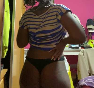 Should I strip in this subreddit more often for you guys?🙄 I&lsquo;m insecure