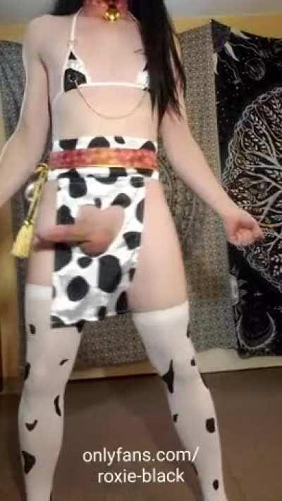 Cow Slut Needs a Milking
