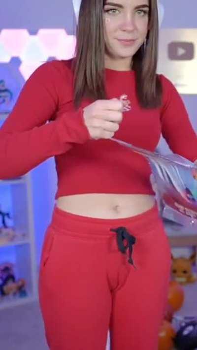 La puta con su gran vaciadora de huevos. La Papayuuki 🥵