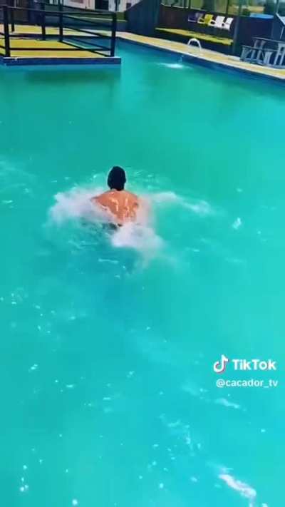 So ripped, beast of a muscle unit 💪