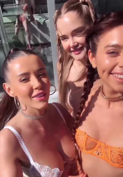 Sybil A Having Fun In Bed With Her Friends💞