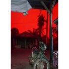 a strange phenomenon where the sky turns red happened in Indonesia