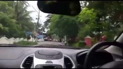 Ambulance accident in India, no one gave way and the ambulance didn’t slow down