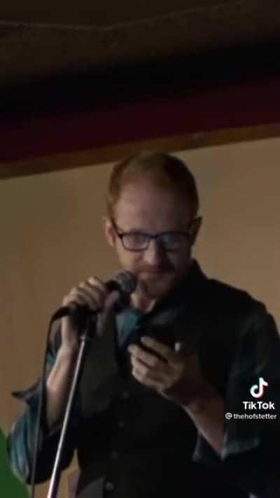 Guy gets fact checked while heckling a comedian