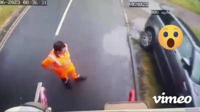 WCGW overtaking a garbage truck