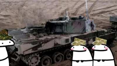 UAF Florks fixing tenks.