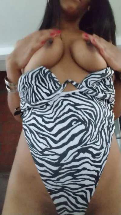 I want you to kiss my latina boobies