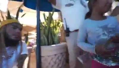 6ix9ine takes over Mexico🇲🇽 THE FAN LOVE HE GETS IN MEXICO IS LIKE HE THE PRESIDENT😂💪🏽🔥🐐WATCH THE END DAMN NEAR HALF THE COUNTRY IS OUTSIDE THE CAR WAVING AND Watching him leave or wanting PICTURES 😂🦈💯🔥