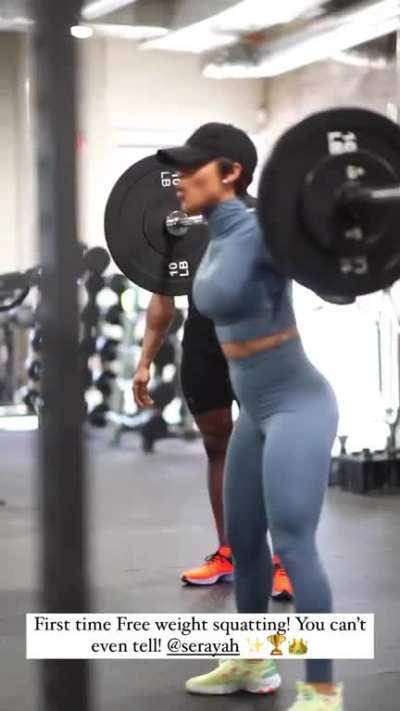 Sadia Training Serayah With Her Squats